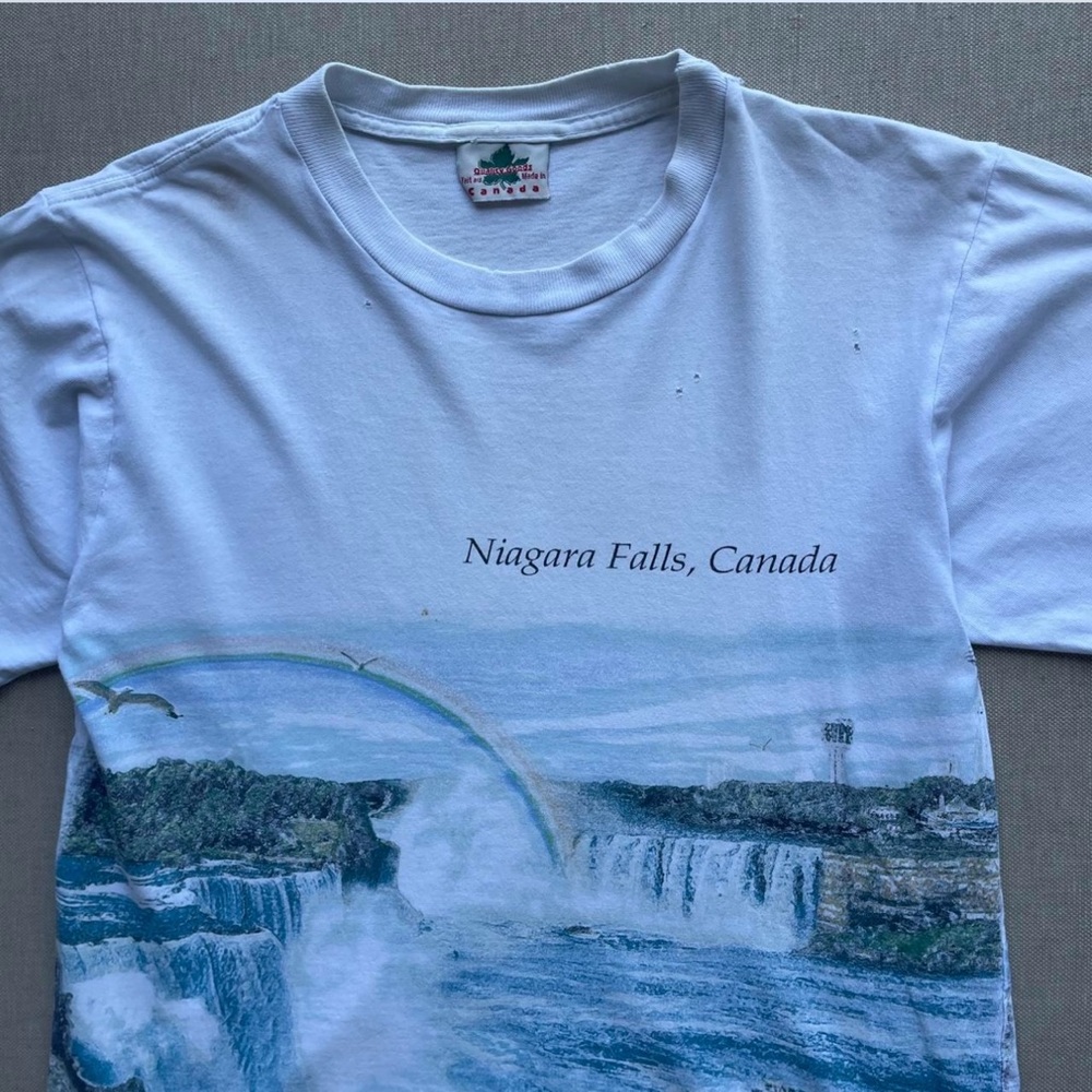 Vintage 90s Niagara Falls Graphic Tee